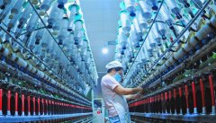 <b>我国经济总量首次突破80万亿元大关</b>