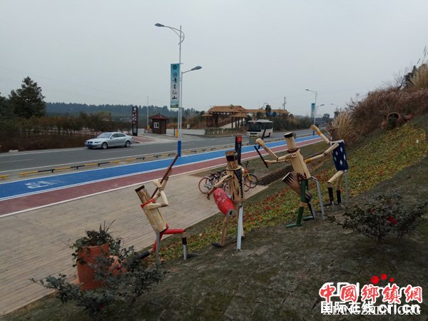 图片默认标题 图片默认标题_fororder_“木制人”的音乐队(摄影-杨建昆)