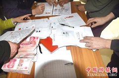 <b>广东警方专项行动打“欠薪” 追回被拖欠工资6192万余元</b>