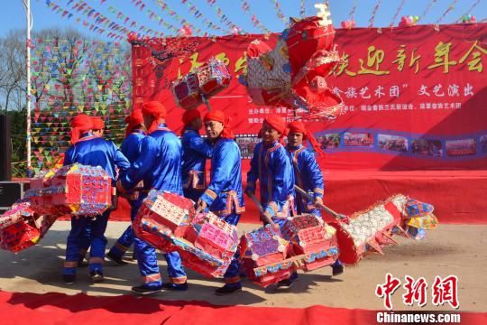 新年将至江西多地“玩”民俗迎新春