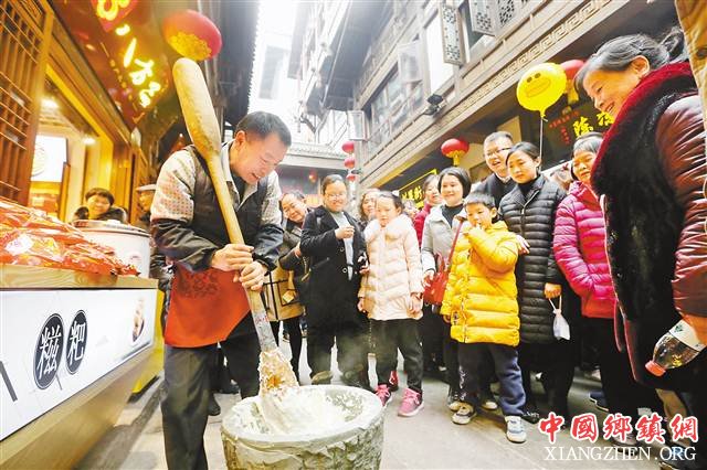 假日第五天 重庆都市旅游和古镇旅游人气旺