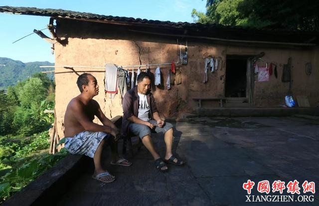 泸州：合江扶贫攻坚歌一曲，唱得巴适