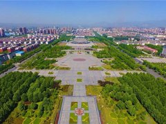 <b>两会特稿：推动城乡共建共享共荣</b>