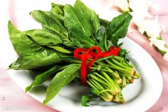 <b>春季吃菠菜有什么好处？</b>