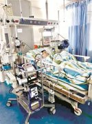 <b>冒拖成呼吸衰竭　男子靠人工心肺救回一命</b>