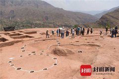 <b>四川凉山地区发现猴子洞古人类遗址 现石棺墓葬及居住区</b>