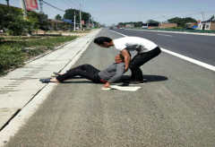 <b>陕西华州区莲花寺镇：身边的雷锋</b>