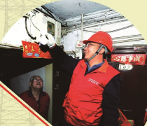 <b>时代楷模张黎明：点亮万家的蓝领工匠</b>