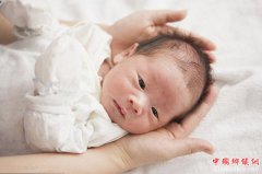 <b>新生儿6种异常不用慌</b>