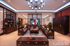 <b>“红木第一村”的小康之路</b>