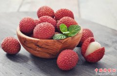 <b>广州：举办2018年度荔枝产业盛会 强化绿色兴农</b>