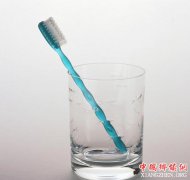 <b>这些牙刷不合格 刷牙易“伤牙”</b>
