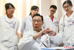 <b>八旬院士钟南山：永远的“看病大夫”</b>