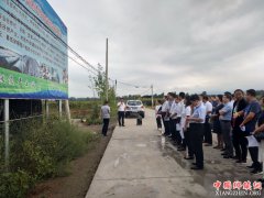 <b>陕西渭南市华州区区级领导视察莲花寺镇庄头村香菇产业园</b>