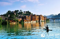 <b>下司古镇为电影《天下第一镖局》增添了独特的韵味</b>