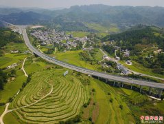 <b>贵州丹寨：摆泥村景美如画</b>