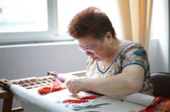 <b>潜心六年 蜀绣大师杨德全绣出传奇“绣谱”</b>