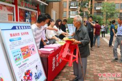 安徽紫蓬镇：惠民演出季  反邪正当时