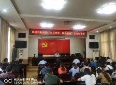 <b>蒙城县财政局“爱心传递 赠衣扶贫”在行动</b>