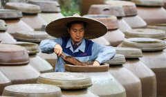 <b>“赤水晒醋”酿制忙</b>