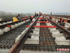 <b>安徽：商合杭高铁古城东站建设忙</b>