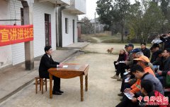 安徽肥西：宪法知识宣讲进社区