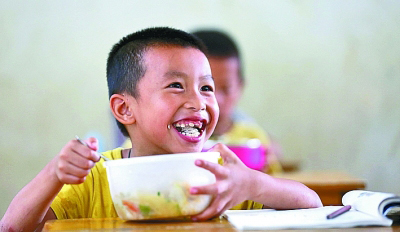 义务教育均衡发展 八桂儿女人人受益