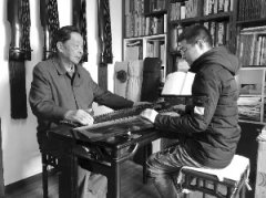 苏州89岁古琴大师免费教琴传承技艺