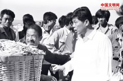 “百姓书记”王伯祥：只要对群众有利就大胆地干、勇敢地改