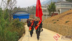 追忆倒在扶贫路上的80后好干部李敬：一条永无回复的短信