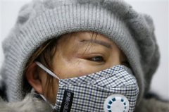 女子吃辣致头肿变形 竟是20年前打的美容针在作怪