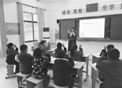 班主任生日全班学生齐叫“妈妈”