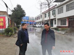 陕西莲花寺镇：打赢环境卫生整治保卫战  还村庄一片干净整洁