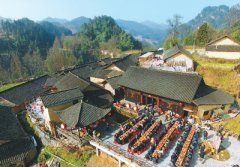 <b>十八洞村新年喜事多（新春走基层）</b>