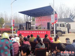 安徽：香泉司法所借助梨花观赏节开展普法活动