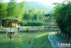 <b>四川启动建设６个竹林小镇</b>