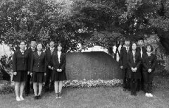 南京外国语学校3女生被剑桥“组团”录取