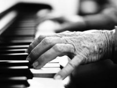 百岁刘奶奶的快乐养生经