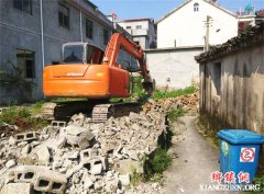 安徽棠溪镇双合村：“五清一改”重拳出击显成效