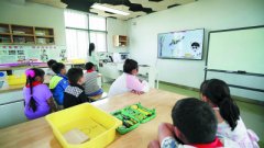 南京十三个农村教学点配备多功能教室