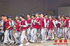 2019年重庆中考开考 首日考试试题有何特点？