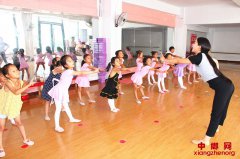  健康快乐舞起来