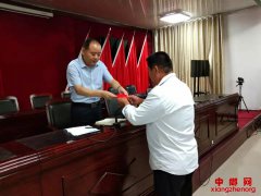 安徽亳州：古城镇对周周督查清洁工程进行奖惩兑现