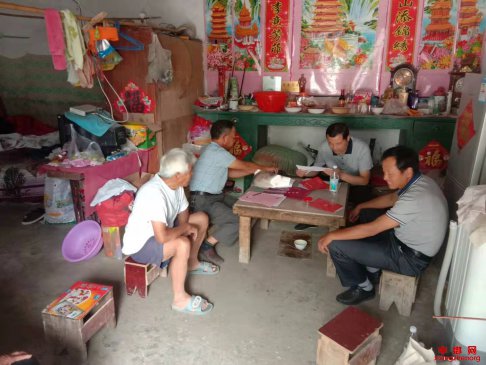 安徽：固镇县湖沟镇中秋节慰问——心系贫困户，温暖中秋节