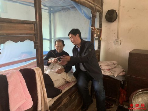 <b>安徽罗河镇：学习教育多形式，党员学习“不缺课”</b>