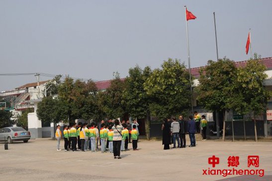 小手拉大手  文明一起走