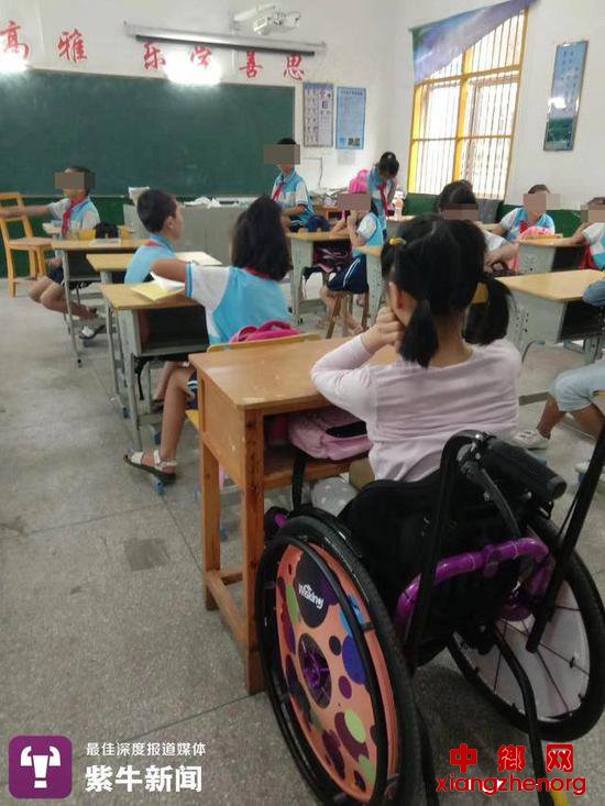 　　轮椅上的琪琪