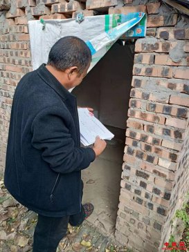 安徽：古城镇纪委督查“厕改”