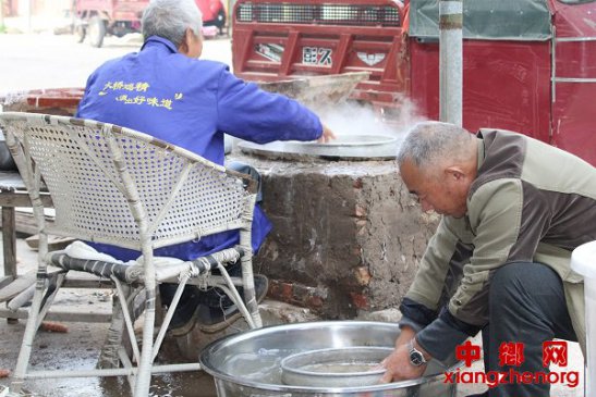 安徽界首：手工粉皮加工忙