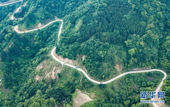 “小镇青年”购物车里的消费新天地——下沉市场消费旺助稳增长预期